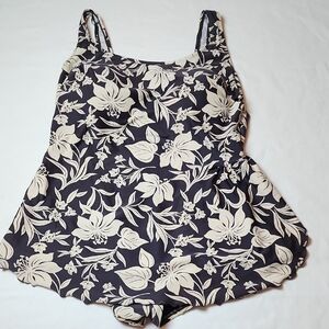 Indigo Bay Size 24W Black and Cream Swimsuit with Floral Design Skirted Front